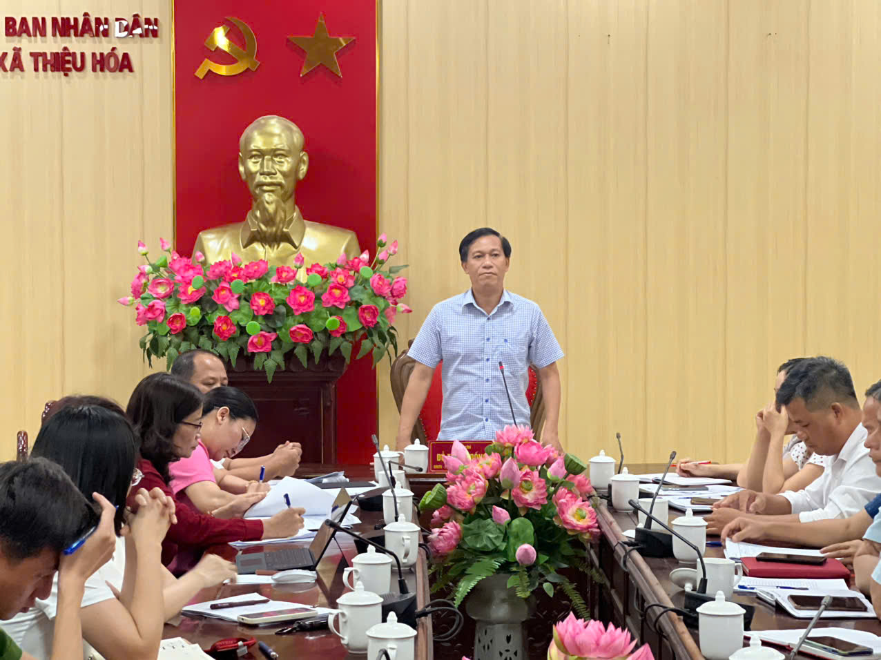 Anh-tin-bai